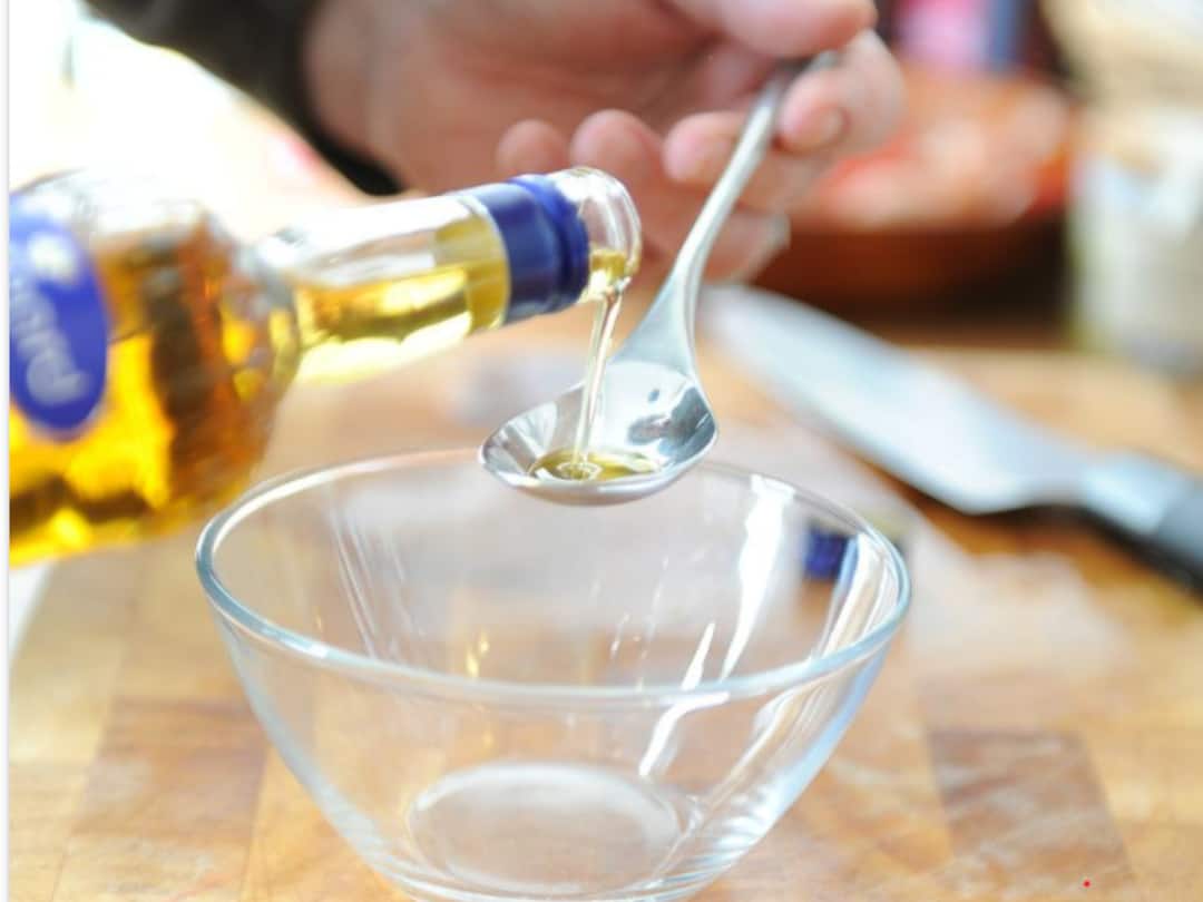 Ministry of food, Consumer affairs releases new Cooking Oil Packaging Rules to Prevent Quantity-Related Frauds in Edible oils Edible Oil: சமையல் எண்ணெய்.. புதிய கட்டுப்பாடுகளை விதித்த மத்திய அரசு.. என்னென்ன தெரியுமா?