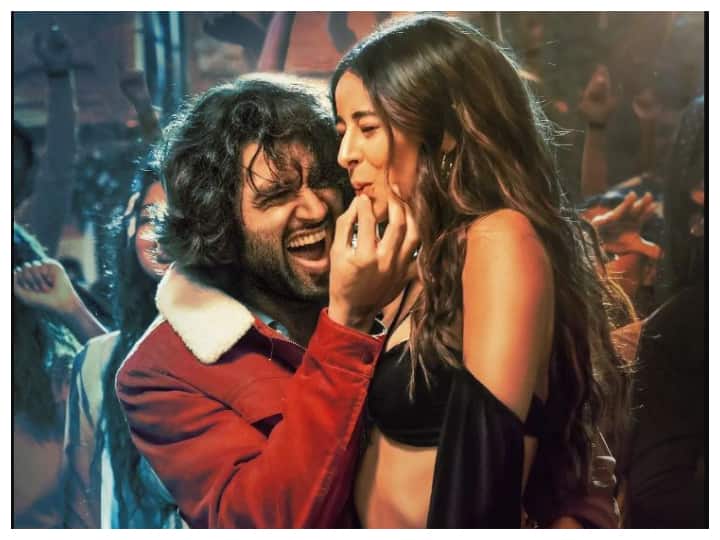 'Liger' Early Reviews: Vijay Deverakonda And Ananya Panday's Film Has Got Mixed Reviews From Cine-Goers 'Liger' Early Reviews: Vijay Deverakonda And Ananya Panday's Film Gets Mixed Reactions From Cine-Goers