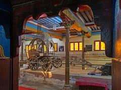 Aina Mahal: आर्ट्स और क्राफ्ट का लेना है आनंद तो पधारें 'आइना महल', पेंटिंग्स और सजावट देखकर खो जाएंगे आप, देखें तस्वीरें