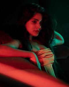 Divyabharathi : பூவே காதல் பூக்கும் பூவே...நடிகை திவ்யபாரதியின் லேட்டஸ்ட் போட்டோஷூட்!