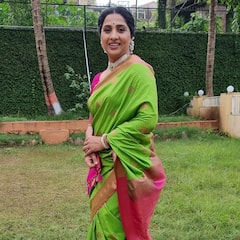 PHOTO : ‘अरुंधती’च्या गालावरील खळीने वेधलं चाहत्यांचं लक्ष! नव्या फोटोंची सोशल मीडियावर चर्चा