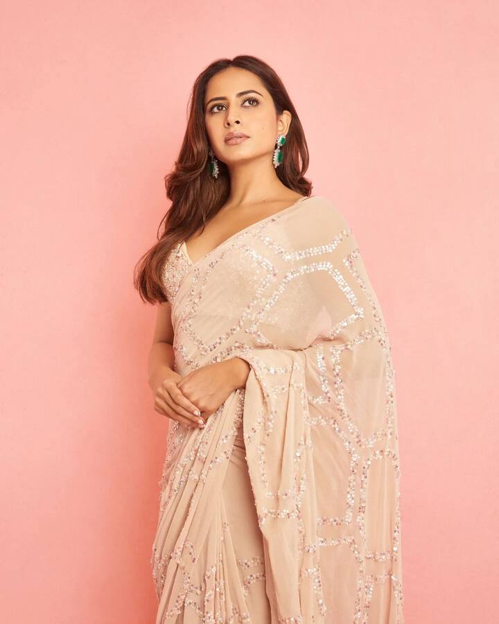 सरगुन मेहता लवकरच 'मिशन सिंड्रेला' या बॉलिवूड चित्रपटातून बॉलिवूडमध्ये पदार्पण करणार आहे.(फोटो सौजन्य:sargunmehta/इन्टाग्राम)