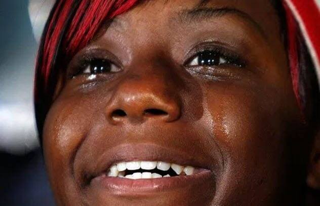 ਅੱਖਾਂ ਬਹੁਤ ਸੰਵੇਦਨਸ਼ੀਲ ਹੁੰਦੀਆਂ ਹਨ। ਕਿਸੇ ਦੀ ਹਲਕੀ ਜਿਹੀ ਅਵਾਜ਼ ਨਾਲ ਝੱਟ ਝਪਕਣ ਲੱਗ ਜਾਂਦੀ ਹੈ ਜਾਂ ਡਰ ਕਾਰਨ ਪੁਤਲੀਆਂ ਵਲੂੰਧਰ ਜਾਂਦੀਆਂ ਹਨ।