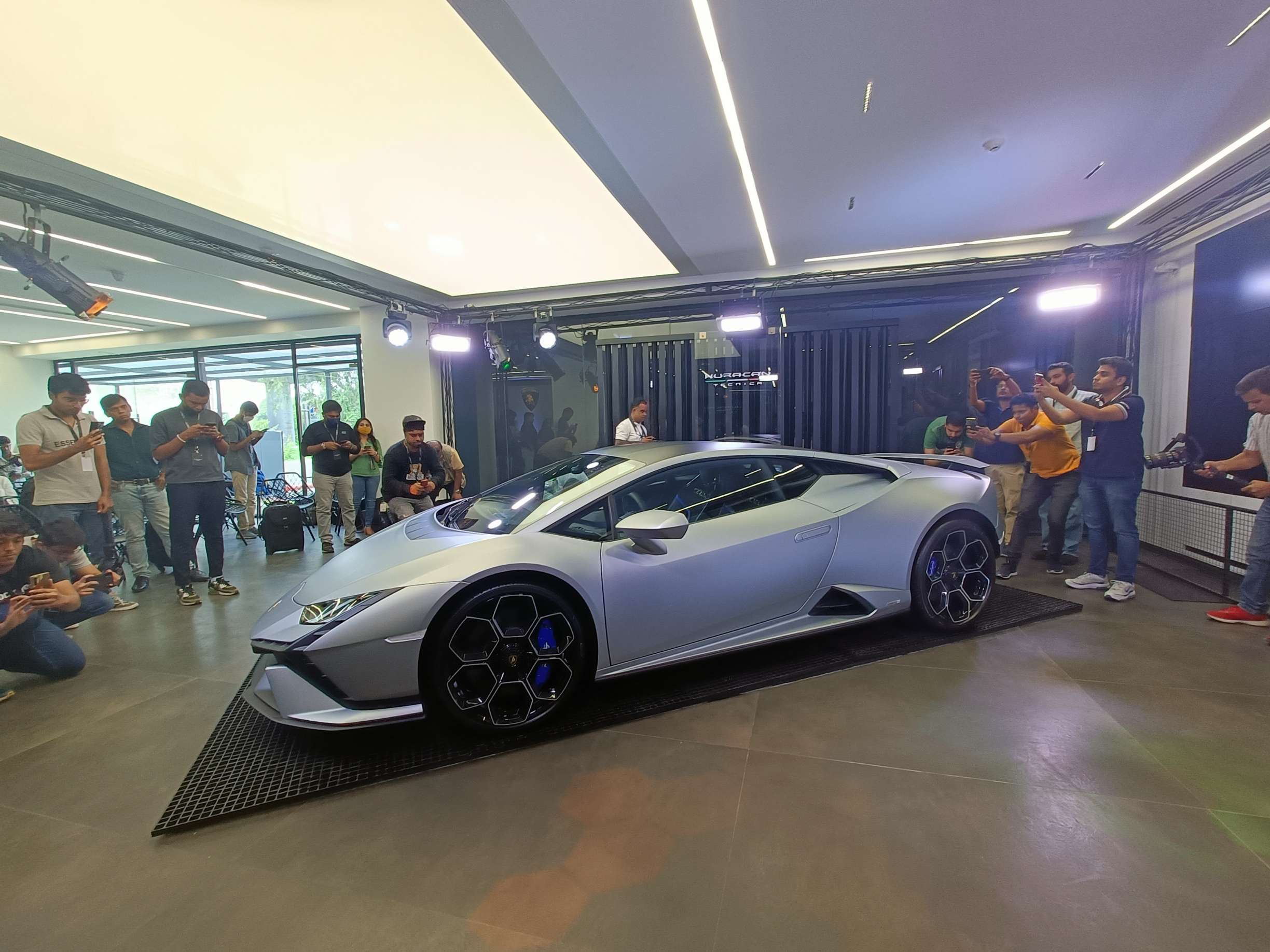 Lamborghini Huracan Tecnica Launched In India. Check Out This Supercar