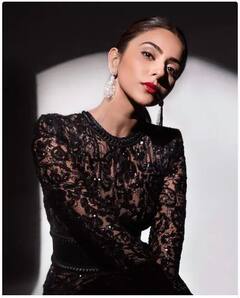 Rakul Preet Singh Pics : ਕਾਲੇ ਰੰਗ ਦੇ ਜਾਲੀਦਾਰ ਕੱਪੜਿਆਂ 'ਚ ਰਕੁਲ ਪ੍ਰੀਤ ਸਿੰਘ ਨੇ ਦਿੱਤੇ ਬੇਹੱਦ ਗਲੈਮਰਸ ਪੋਜ਼, ਵੇਖੋ ਤਾਜ਼ਾ ਤਸਵੀਰਾਂ