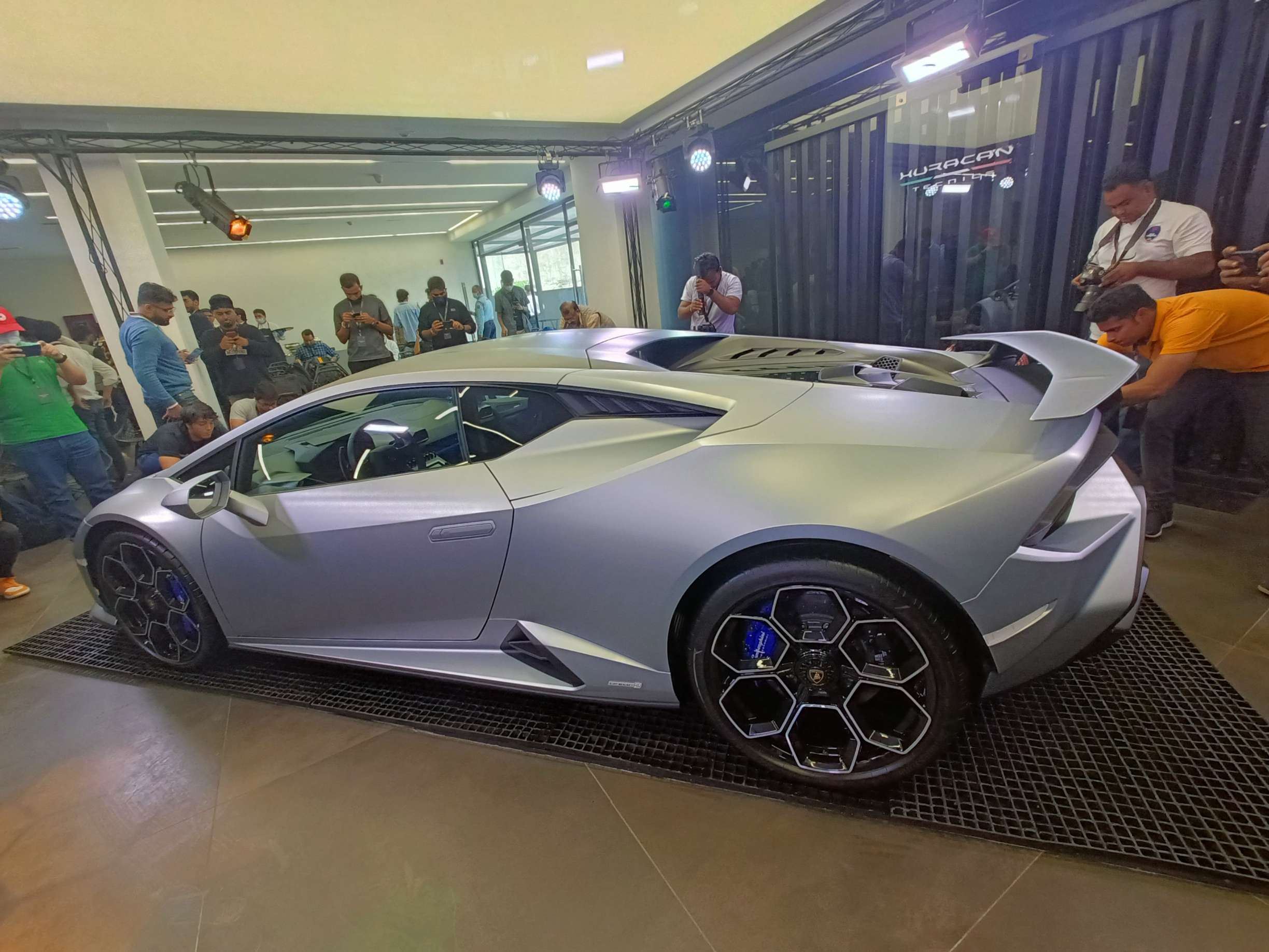 Lamborghini Huracan Tecnica Launched In India. Check Out This Supercar