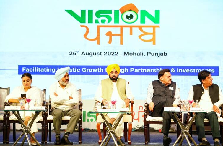 'Vision Punjab' Programme: Invitation to industrial giants to become active partners to take Punjab to the heights of industrial development ‘ਵਿਜ਼ਨ ਪੰਜਾਬ’ ਪ੍ਰੋਗਰਾਮ : ਪੰਜਾਬ ਨੂੰ ਸਨਅਤੀ ਵਿਕਾਸ ਦੀ ਬੁਲੰਦੀਆਂ ‘ਤੇ ਲਿਜਾਣ ਲਈ ਸਨਅਤੀ ਦਿੱਗਜ਼ਾਂ ਨੂੰ ਸਰਗਰਮ ਭਾਈਵਾਲ ਬਣਨ ਦਾ ਸੱਦਾ