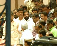 मराठा आरक्षण निवडसूचीतील 1 हजार 64 उमेदवारांना तात्काळ नियुक्ती देणार; मुख्यमंत्र्यांची ग्वाही