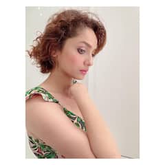 PHOTO: अंकिता लोखंडेने शॉर्ट ड्रेसमध्ये केलं खास फोटोशूट; पाहा खास फोटो!