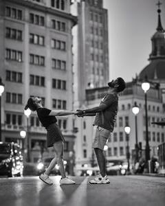 PHOTO : हम दोनों दो प्रेमी...स्पेनच्या रस्त्यावर अभिनेत्री नयनताराचं पतीसोबत रोमँटिक फोटोशूट!