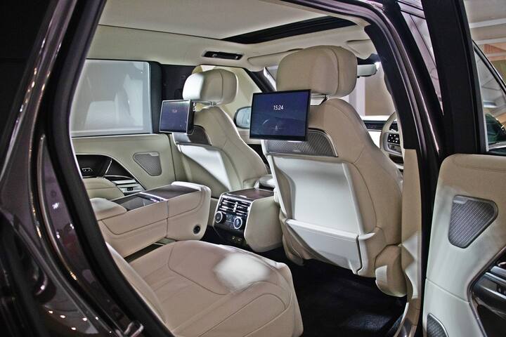 ఎంఎల్ఏ ఫ్లెక్స్ బాడీ ఆర్కిటెక్చర్‌పై ఈ కారును సంస్థ రూపొందించింది. స్టాండర్డ్, లాంగ్ వీల్ బేస్ ఆప్షన్లను ఈ కారులో అందించనున్నారు. దీంతో నాలుగు, ఐదు, ఏడు సీటర్ల కాన్పిగరేషన్లలో దీన్ని కొనుగోలు చేయవచ్చు.