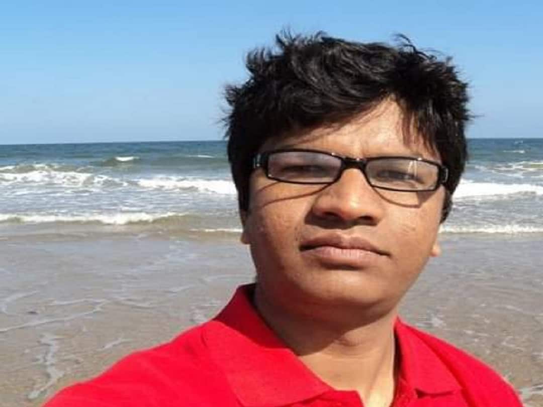 Hasan Patel passed away : शेतकरी नेते पाशा पटेलांना पुत्र शोक, अॅड. हसन पटेल यांचं निधन Farmer leader Pasha Patel son Adv. Hasan Patel passed away Hasan Patel passed away : शेतकरी नेते पाशा पटेलांना पुत्र शोक, अॅड. हसन पटेल यांचं निधन