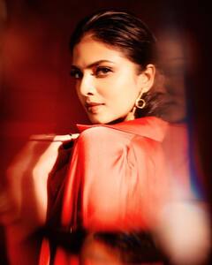 Malavika Mohanan: ஒரு கண் ஜாடை செய்தாலே... மாளவிகாவின் அசத்தல் க்ளிக்ஸ்!