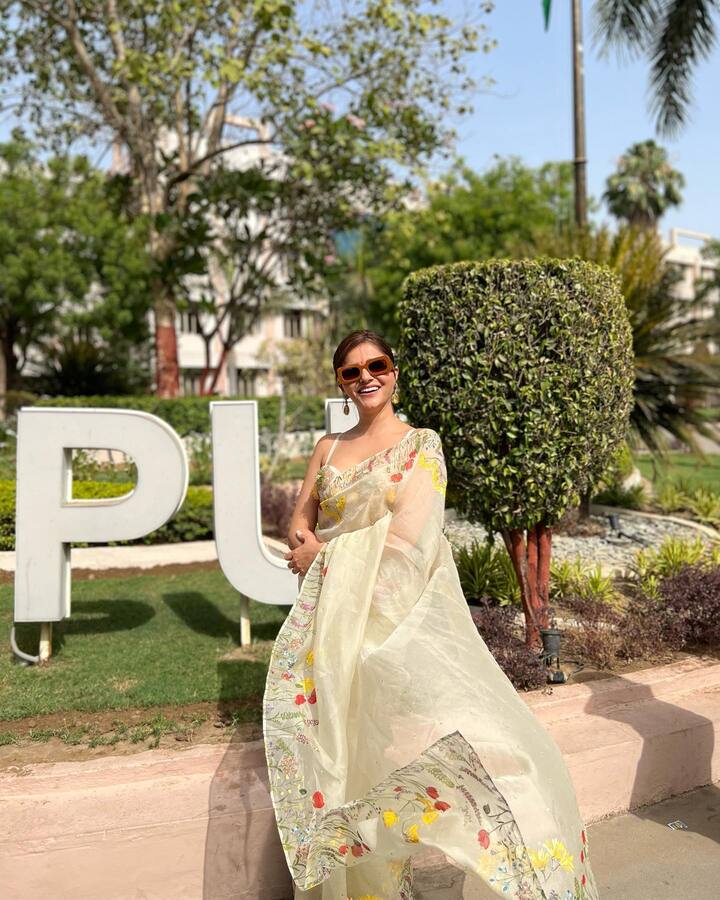 Rubina Dilaik Photos: टीवी एक्ट्रेस रुबीना दिलैक टिनसेलटाउन की फैशनिस्टा हैं, जो अपने हर लुक से चर्चा बटोरती हैं.