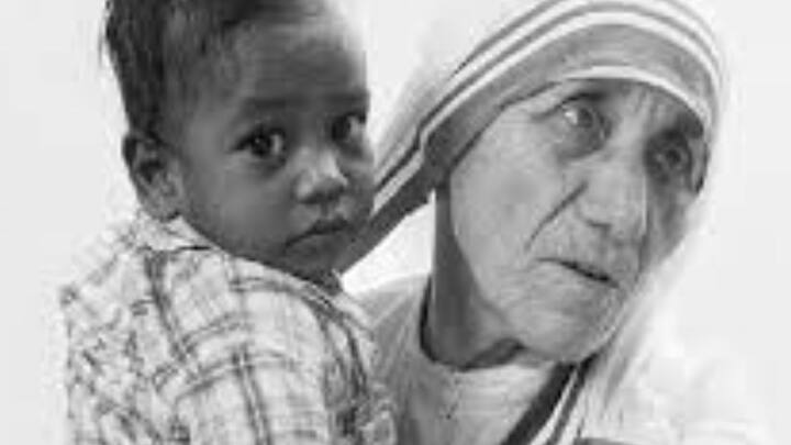 Mother Teresa : ক্যাথলিক বিশ্বাস অনুযায়ী, কর্মসূত্রে কেউ সন্ত হতে পারেন না। ঐশ্বরিক ক্ষমতার বলেই সন্ত হওয়া যায়।