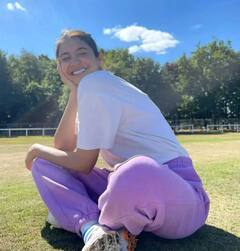 Anushka Sharma Pics: खुले आसमान के नीचे कुछ इस तरह 'चकदा एक्सप्रेस' की प्रैक्टिस कर रही हैं अनुष्का शर्मा, देखें तस्वीरें