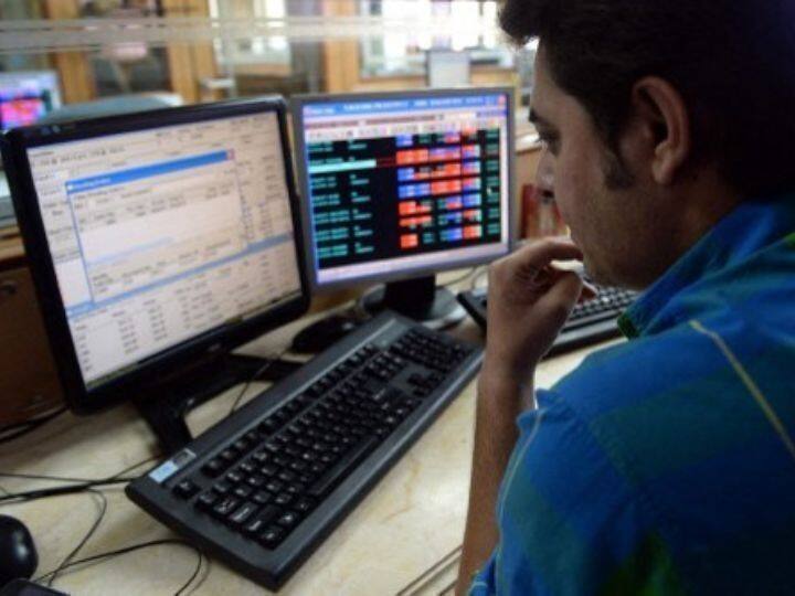 Stock Market Sensex Gains Marginally By 59 Points Nifty Holds 17550 Amid Volatility Stock Market: Sensex Gains Marginally By 59 Points, Nifty Holds 17,550 Amid Volatility