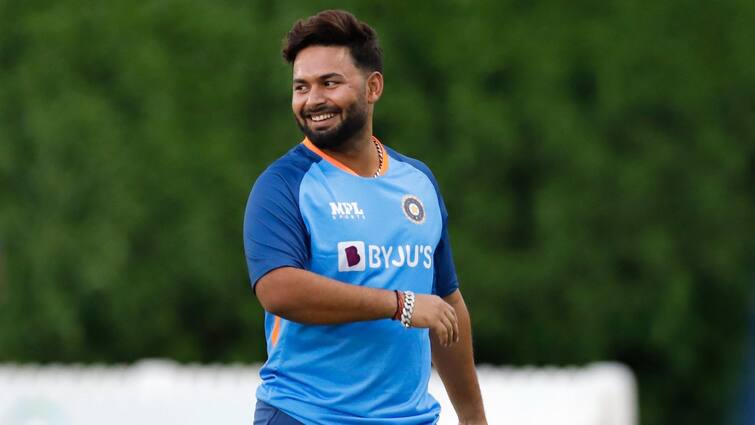 Rishabh Pant, Ravindra Jadeja in six-hitting spree before Asia Cup, video goes viral Asia Cup 2022: নেটে বল ওড়াচ্ছেন পন্থ-জাডেজা, পাক বোলাররা তৈরি তো?