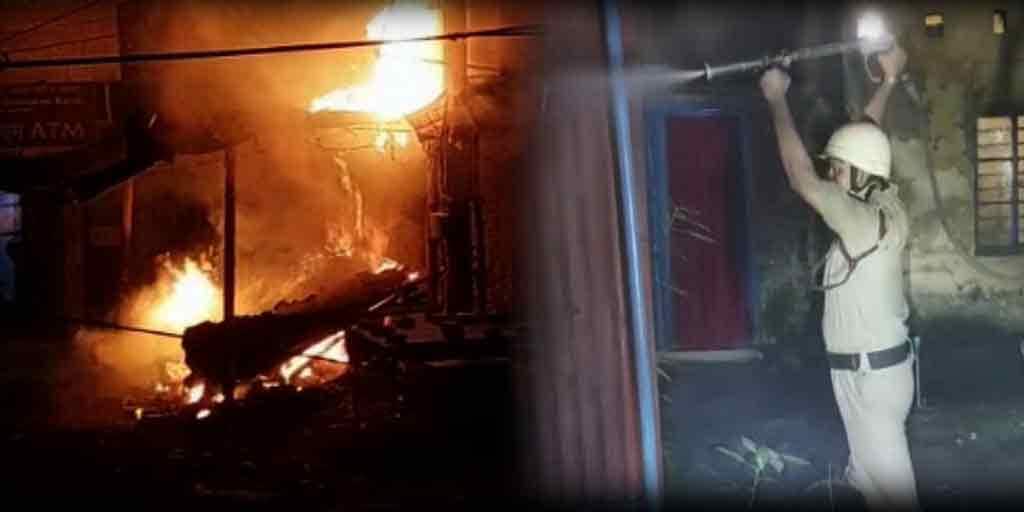 Fire At Barrackpore Battala Burns Down A Car With Locals Reporting Suspicion As It Is The Third Incident In A Week North 24 Parganas News: মাঝরাতে বাড়ির গ্যারাজে আগুন, এক সপ্তাহে তৃতীয় বার অগ্নিকাণ্ড ব্যারাকপুরের বটতলায়