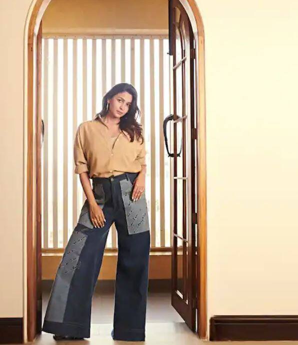 ਆਲੀਆ ਭੱਟ ਇਨ੍ਹੀਂ ਦਿਨੀਂ ਆਪਣੀ ਪ੍ਰੈਗਨੈਂਸੀ ਪੀਰੀਅਡ ਦਾ ਆਨੰਦ ਲੈ ਰਹੀ ਹੈ। ਜਲਦ ਹੀ ਉਸ ਦੀ ਫਿਲਮ 'ਬ੍ਰਹਮਾਸਤਰ' ਰਿਲੀਜ਼ ਹੋਣ ਵਾਲੀ ਹੈ, ਜਿਸ 'ਚ ਉਹ ਰਣਬੀਰ ਕਪੂਰ ਨਾਲ ਪ੍ਰਮੋਸ਼ਨ 'ਚ ਰੁੱਝੀ ਹੋਈ ਹੈ।