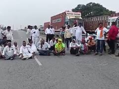 चंदौली में बिजली के अभाव में किसानों का धान सूखने के कगार पर, नारेबाजी कर नेशनल हाईवे किया जाम