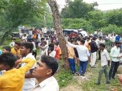 हत्या या आत्महत्या? महोबा में फांसी के फंदे पर प्रेमी जोड़े के शव मिलने से मचा हड़कंप