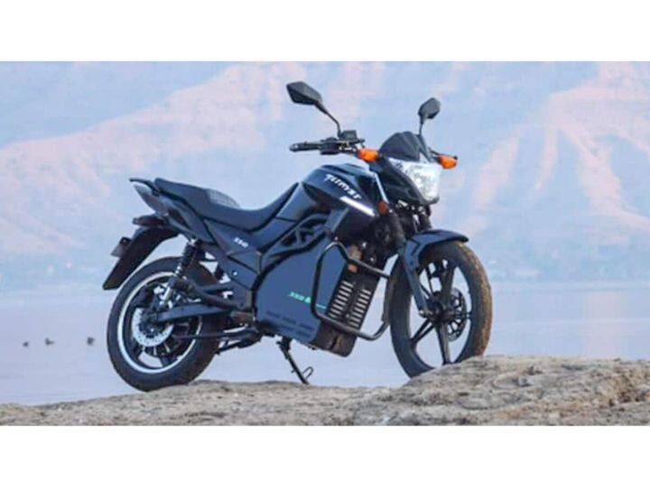 Pure EV ETRYST 350 मध्ये 3.5 kWh बॅटरी देण्यात आली आहे. जी कंपनीनेच विकसित केली आहे. कंपनीचा दावा आहे की, ही इलेक्ट्रिक बाईक एका चार्जवर 140 किमीची रेंज देते आणि हिचा टॉप स्पीड 85 किमी/तास आहे. कंपनीचे म्हणणे आहे की, ETRYST 350 ची डिझाइन अशा प्रकारे केली गेली आहे की, ही ताशी 85 किमी वेगाने धावताना देखील स्थिर राहते.