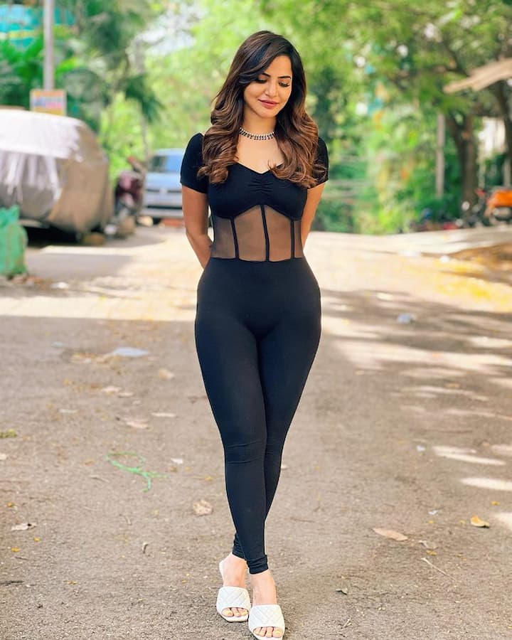 అషూ రెడ్డి అందమైన ఫోటోలు -Image Credit: Ashu Reddy:/Instagram