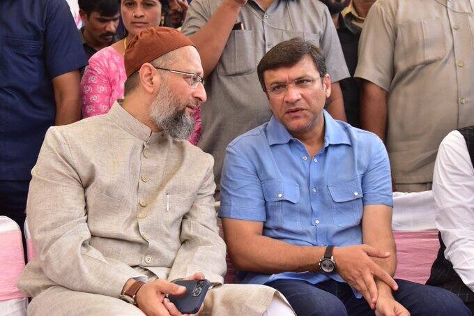 ఎస్ఆర్డీపీ ద్వారా నగరంలో నలువైపులా జీహెచ్ఎంసీ ఆధ్వర్యంలో చేపట్టిన 41 పనుల్లో దాదాపు 30 పనులు పూర్తయ్యాయి.