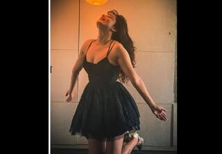 Vacation Pics: શૉર્ટ ફ્રૉકમાં અંકિતા લોખંડે લાગી ઇનૉસન્ટ ગર્લ, વેકેશન એન્જૉયની તસવીરો વાયરલ