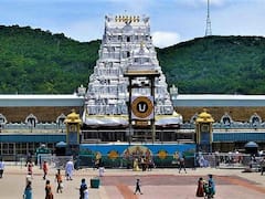 Tirumala: తిరుమలలో వైభవంగా శ్రీవారి మెట్లోత్సవం - రెండేళ్ల తరువాత పెద్ద ఎత్తున పాల్గొన్న భక్తులు