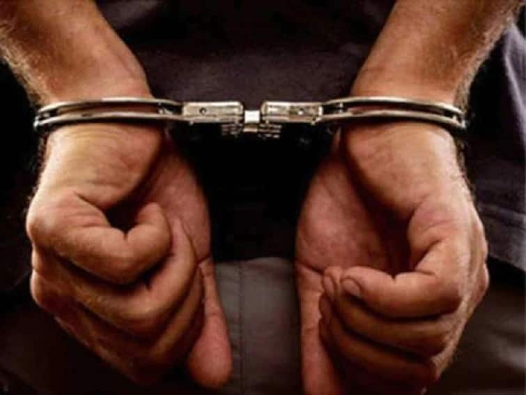 cab driver held for masturbating in front of foreign national in Delhi Crime: வெளிநாட்டு சுற்றுலாப் பயணி முன் சுய இன்பம்... மீண்டும் நாடு திரும்பிய பெண்.... டாக்ஸி ஓட்டுநர் கைது