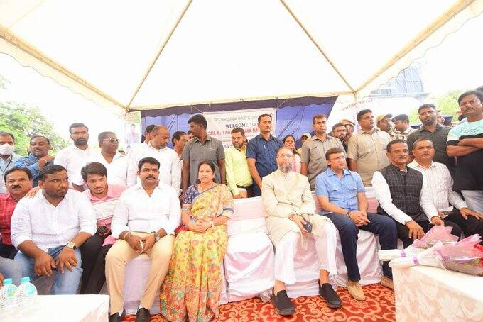 హైదరాబాద్ సిటీలో ట్రాఫిక్ సమస్యలకు చెక్ పెట్టేందుకే ఫ్లైఓవర్ల నిర్మాణం, ఫ్లై ఓవర్ల విస్తరణ, అండర్ పాసులు, ఆర్ఓబీలు చేపట్టింది ప్రభుత్వం