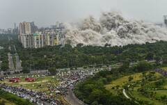 Noida Twin Tower Demolition Photos: धुएं की सफेद चादर से ढंक गया पूरा इलाका, ट्विन टावर ब्लास्ट की वो तस्वीरें, जो देखना चाहेंगे आप
