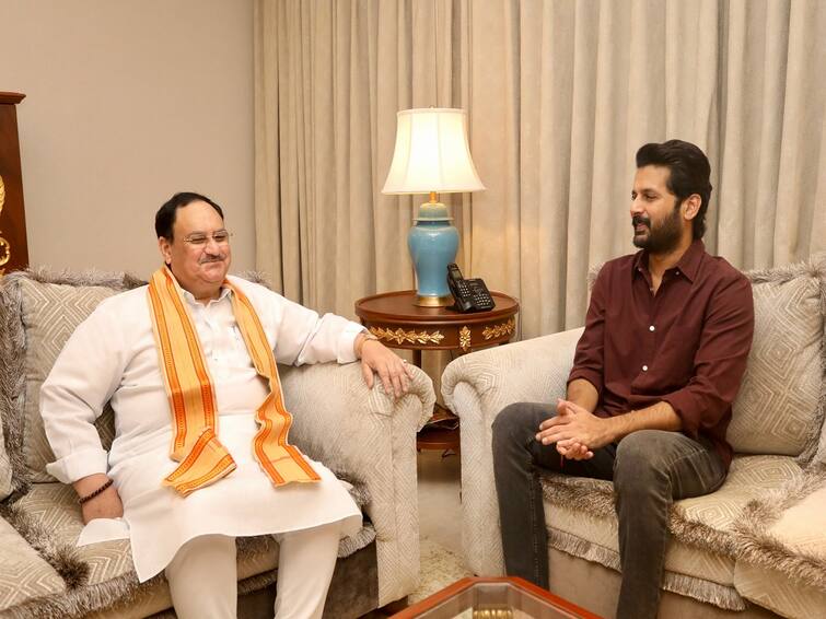 JP Nadda Attended Prajasangramayatra Sabha At Warangal And Met Nithin And Mithali Raj JP Nadda: వరంగల్ సభ ఊహించని సక్సెస్, బీజేపీ తరఫున ప్రచారానికి సై అన్న మిథాలీరాజ్, హీరో నితిన్ !