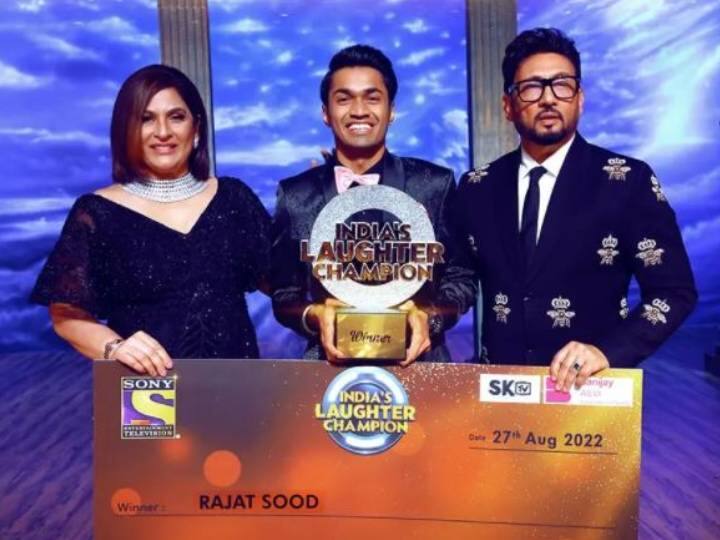 Indias Laughter Champion Winner Rajat Sood Wins Trophy with big amount of prize money India's Laughter Champion Winner: दिल्ली के रजत सूद ने जीता शो, ट्रॉफी के साथ मिली इतनी मोटी रकम