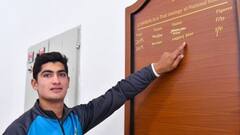 কনিষ্ঠতম বোলার হিসেবে টেস্টে হ্যাটট্রিক, চিনে নিন তরুণ পাক পেসার নাসিম শাহকে