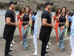 बांद्रा में स्पॉट हुए ऋतिक रोशन और सुज़ैन खान, पैपराजी को साथ में दिए पोज़