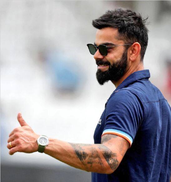 Happy with Suryakumar's innings, Virat Kohli did something like this on the field, the video is going viral ਸੂਰਿਆਕੁਮਾਰ ਦੀ ਪਾਰੀ ਤੋਂ ਖੁਸ਼ ਹੋਏ Virat Kohli ਨੇ ਮੈਦਾਨ 'ਤੇ ਕੀਤਾ ਕੁਝ ਅਜਿਹਾ, ਵਾਇਰਲ ਹੋ ਰਹੀ Video