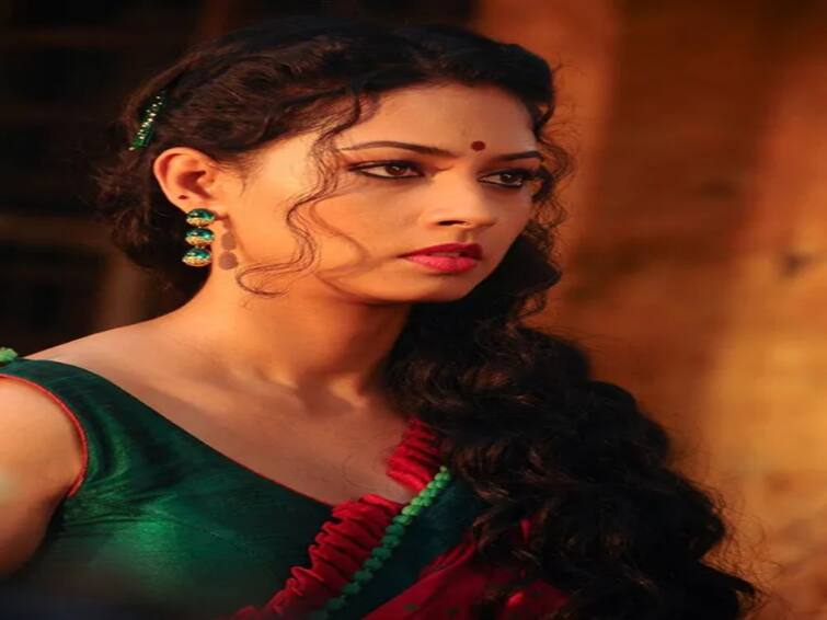 actress pooja shared life advice to everyone Pooja Life Advice : ”வார்த்தைகளை யூஸ் பண்றப்போ” : பூஜா கொடுக்கும் லைஃப் அட்வைஸ்..
