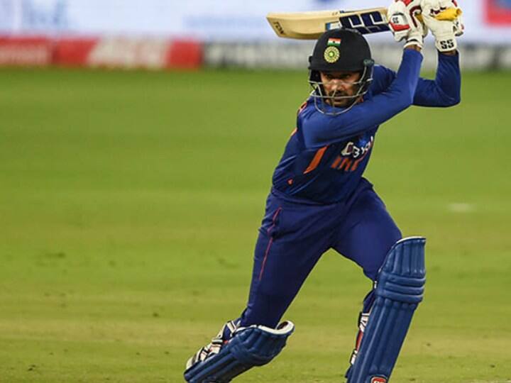 India vs Pakistan Deepak Hooda should be the first name on team sheet says Former selector Sarandeep Singh Asia Cup 2022 IND vs PAK: सूर्यकुमार की जगह दीपक हुड्डा को मिलनी चाहिए प्लेइंग इलेवन में जगह, पूर्व सलेक्टर ने ऑलराउंडर का किया सपोर्ट