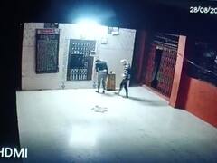Nanded: आधी देवाचे पाया पडले, त्यानंतर दानपेटीचा गल्ला फोडला; चोरटे सीसीटीव्हीत कैद