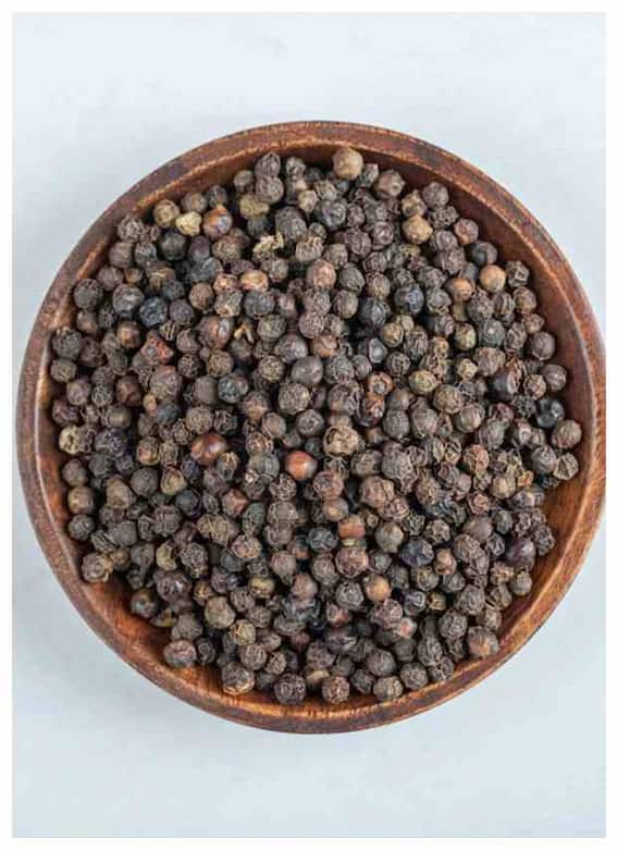 चेहरे पर काली मिर्च लगाने के फायदे