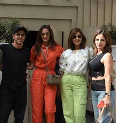 बांद्रा में स्पॉट हुए ऋतिक रोशन और सुज़ैन खान, पैपराजी को साथ में दिए पोज़