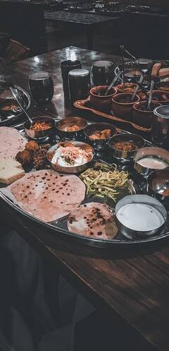 Diabetes: ভাত নাকি রুটি, মধুমেহ রোগীদের জন্য কোনটা উপকারী?