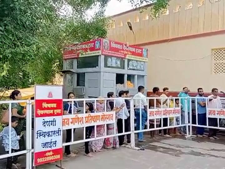 कोरोना काळानंतर तब्ब्ल दोन वर्षांनी भारतासह जगभरात सण, समारंभ, उत्सव साजरे केले जात आहेत. त्यामुळे आपल्या लाडक्या बाप्पाचं स्वागत करण्यासाठी प्रत्येकजण आतुरतेने वाट पाहतोय. याचीच प्रचिती आज मोरेगावात भाद्रपद यात्रेनिमित्त पाहायला मिळाली.