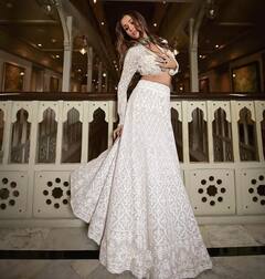 Malaika arora: 48 વર્ષની ઉંમરમાં વ્હાઈટ લહેંગામાં હોટ લાગી મલાઈકા અરોરા,તસવીરો જોઈ નજર નહી હટે