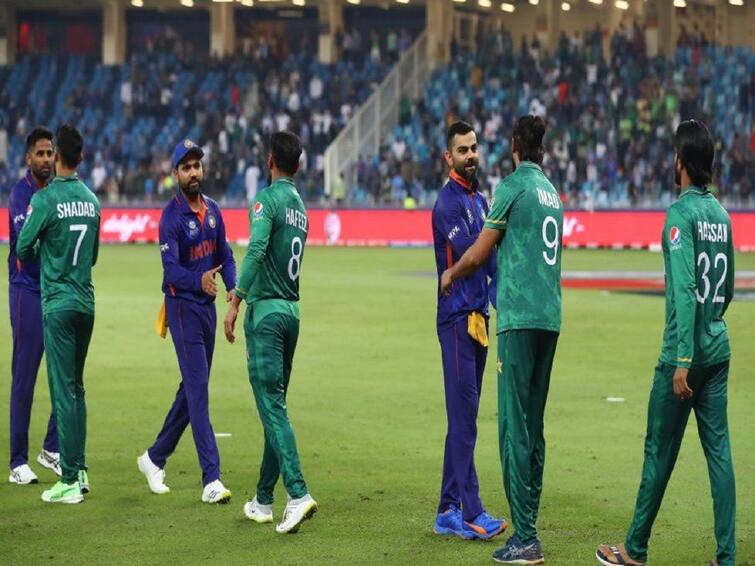 Pakistan will play against Indian in This T20 world Cup again said Shoaib akhtar IND vs PAK IND vs PAK: काय म्हणता? भारत-पाक विश्वचषकात पुन्हा भिडणार! पाकिस्तानच्या दिग्गज क्रिकेटरचा दावा 
