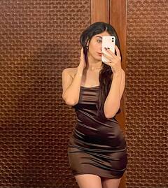 Nazila Sitashi Pics: સુંદરતા મામલે બોલિવૂડ એક્ટ્રેસને ટક્કર આપે છે મુનવ્વર ફારૂકીની ગર્લફ્રેન્ડ Nazila Sitashi