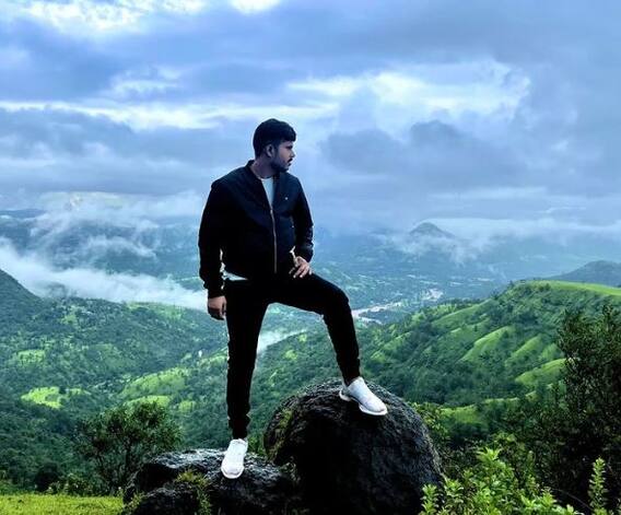 सल्या म्हणतोय, 'काय झाडी, काय डोंगार...'